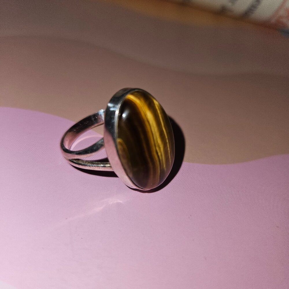 Stunning Tiger’s Eye sterling silver ring, size 9